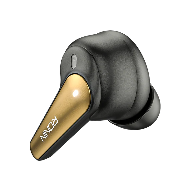R-7065 Eclipse Earbuds Jet Black Lifestyle Display